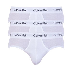 Három klasszikus fit rövidnadrág fehér Calvin Klein fehérneműben