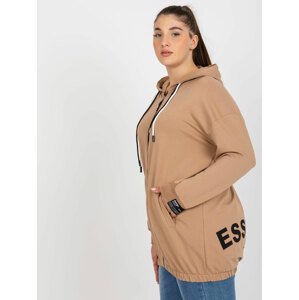 Zippered camel sweatshirt of larger size with text on the back