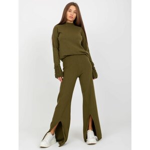 Khaki knitted trousers with slit and elastic waistband