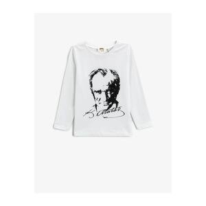 Koton Ataturk Printed T-Shirt Long Sleeved Crew Neck