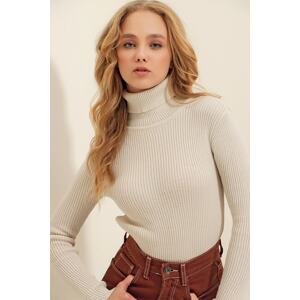 Trend Alaçatı Stili Women's Light Beige Turtleneck Corduroy Knitwear Sweater