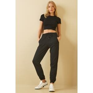 Happiness İstanbul Women's Black Sweatpants with Pockets