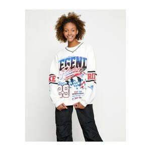 Koton Oversized Sweatshirt with a slogan Printed Long Sleeve V-neck Fleece inside.