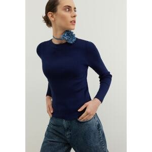 Trendyol Sweater - Dunkelblau - Slim fit