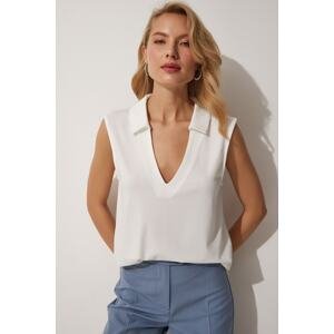 Happiness İstanbul Women's White Polo V-Neck Flowy Knitted Blouse