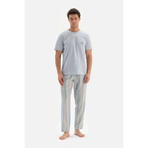 Dagi A light blue collar with a print detailed top and striped bottom pajamas.