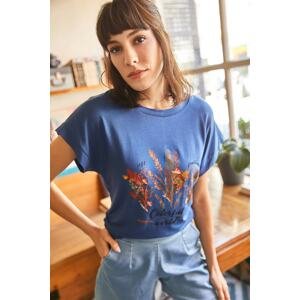 Olalook Women's Midnight Blue Feather Printed T-Shirt