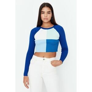 Trendyol Sweater - Dunkelblau - Slim fit