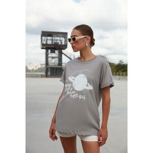 Trendyol T-Shirt - Gray - Boyfriend