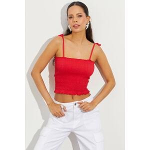 Cool & Sexy Women's Red Collared Crepe Crop Top