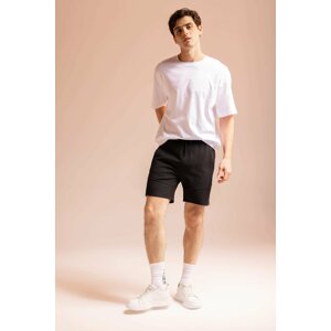 DEFACTO Slim Fit Slim Leg Shorts