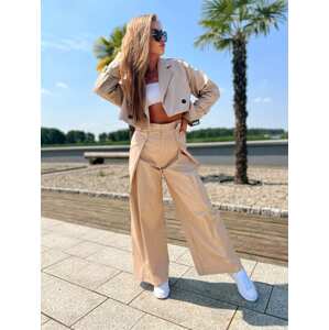 Miss city set with wide trousers and short beige jacket