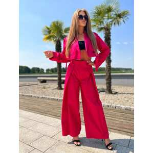 Miss city set with wide trousers and short fuchsia jacket
