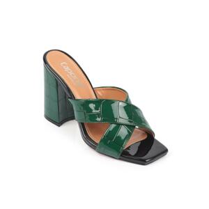 Capone Outfitters Capone Large Crocodile Patterned 015 Heels Booth Toe Women's Dark Green Slippers.