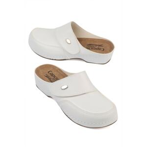 Capone Outfitters Mules - White - Wedge