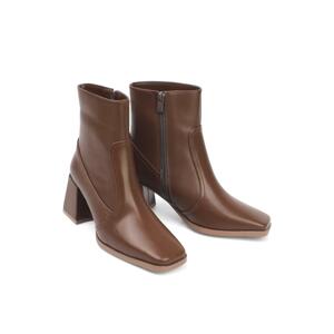 Capone Outfitters Blunt Toe Side Zipper Women's Boots