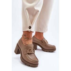 Elegant shoes on a post with dark brown Harmell decoration