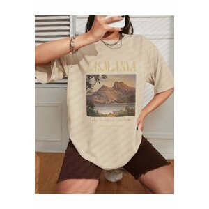 K&H TWENTY-ONE Women's Beige Tasmania Print Oversized T-shirt.