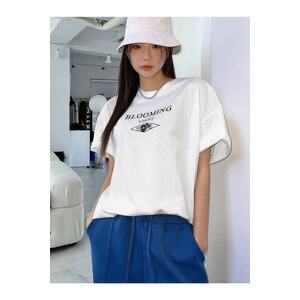 MOONBULL Oversize White Blooming Print T-shirt