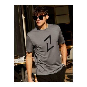 K&H TWENTY-ONE Men's Smoked T-shirts V-Print Oversized T-Shirts.