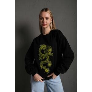 K&H TWENTY-ONE Women's Black Oversize Green Dragon Print Sweatshirt