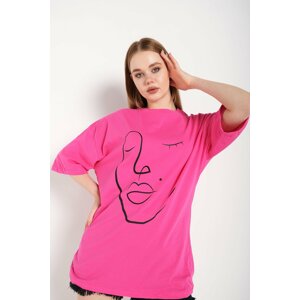 K&H TWENTY-ONE Women's Fuchsia Pink Silhouette Design Print Oversized Tshirt.