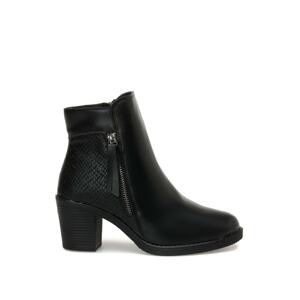 Polaris 32028.z 2pr women's black heeled boots.