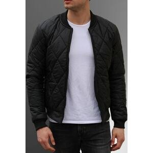 River Club Men's Black College Collar, Water And Windproof. Quilted Patterned Fiber-Filled Sports Jacket.