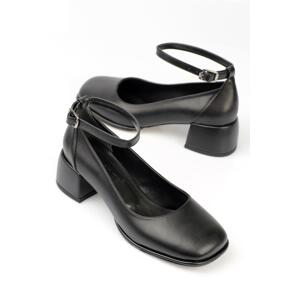 Capone Outfitters Blunt Toe Ankle Strap Mary Jane Shoes
