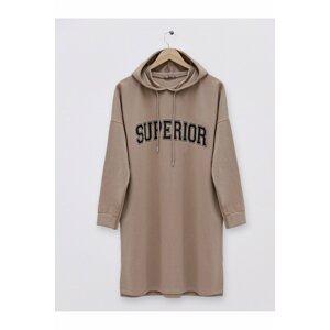 Modamorfo Lettering Hooded Sweatshirt with a Slit