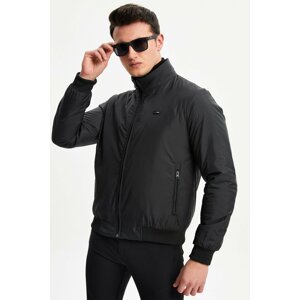 D1fference Men's Black Stand-Up Collar Waterproof And Windproof Inner Quilted Fiber Coat.