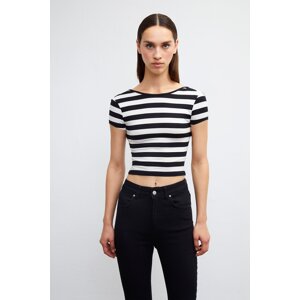 VATKALI Low-cut back striped blouse