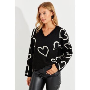 Cool & Sexy Women's Black Heart Stone Knitwear Sweater