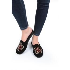 Capone Outfitters E010 Women's Winter Slippers