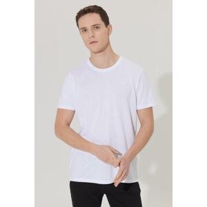 ALTINYILDIZ CLASSICS Men's White Slim Fit Slim Fit Crew Neck 100% Cotton Short Sleeve Logo T-Shirt