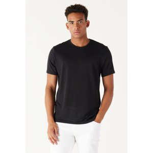 ALTINYILDIZ CLASSICS Men's Black Slim Fit Slim Fit Crew Neck Short Sleeved Linen Look T-Shirt.