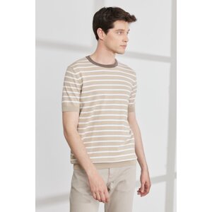 ALTINYILDIZ CLASSICS Men's Beige-white Standard Fit Normal Cut Crew Neck 100% Cotton Short Sleeves Striped Knitwear T-Shirt.