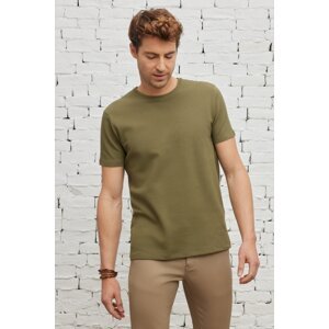 ALTINYILDIZ CLASSICS férfi Khaki Slim Fit Slim Fit Crew nyak rövid ujjú puha tapintású alap póló