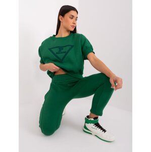 Dark green tracksuit with insulation