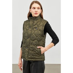 River Club Women's Onion Pattern Quilted Khaki Vest