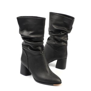 Capone Outfitters Women's Round Toe Boots