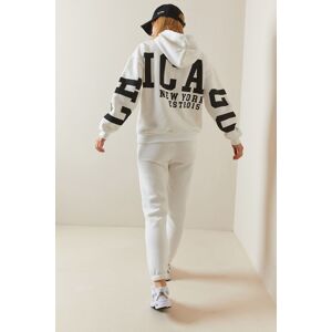 XHAN White Tiered & Back Printed Tracksuit Set