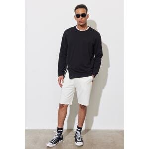 ALTINYILDIZ CLASSICS Men's Black Standard Fit Normal Cut Crew Neck Sweatshirt.