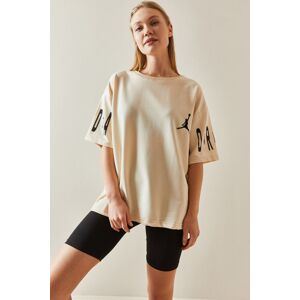 XHAN Cream Crew Neck Text Oversize T-Shirt 4KXK1-47896-22