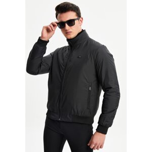 D1fference Men's Black High Neck Water And Windproof Inner Quilted Fiber Coat