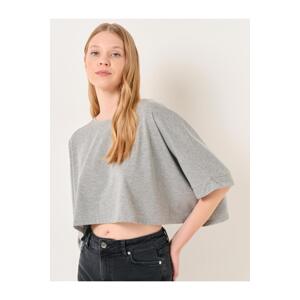 Jimmy Key Gray Melange Short Sleeve Basic Crop T-Shirt.