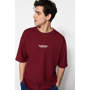 Trendyol Claret Red Men's Oversize/Wide Cut 100% Cotton Minimal Text Printed T-Shirt