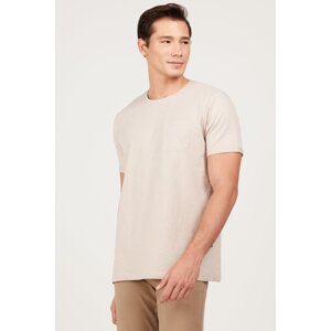 AC&Co / Altınyıldız Classics Men's Beige Slim Fit Narrow Cut 100% Cotton Crew Neck T-Shirt with Pockets