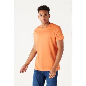 AC&Co / Altınyıldız Classics férfi narancssárga 100% pamut slim fit legénységi nyakú rövid ujjú póló