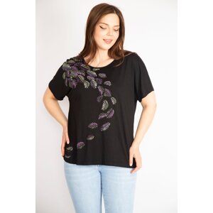 Şans Women's Black Plus Size Front Patterned Crew Neck Blouse